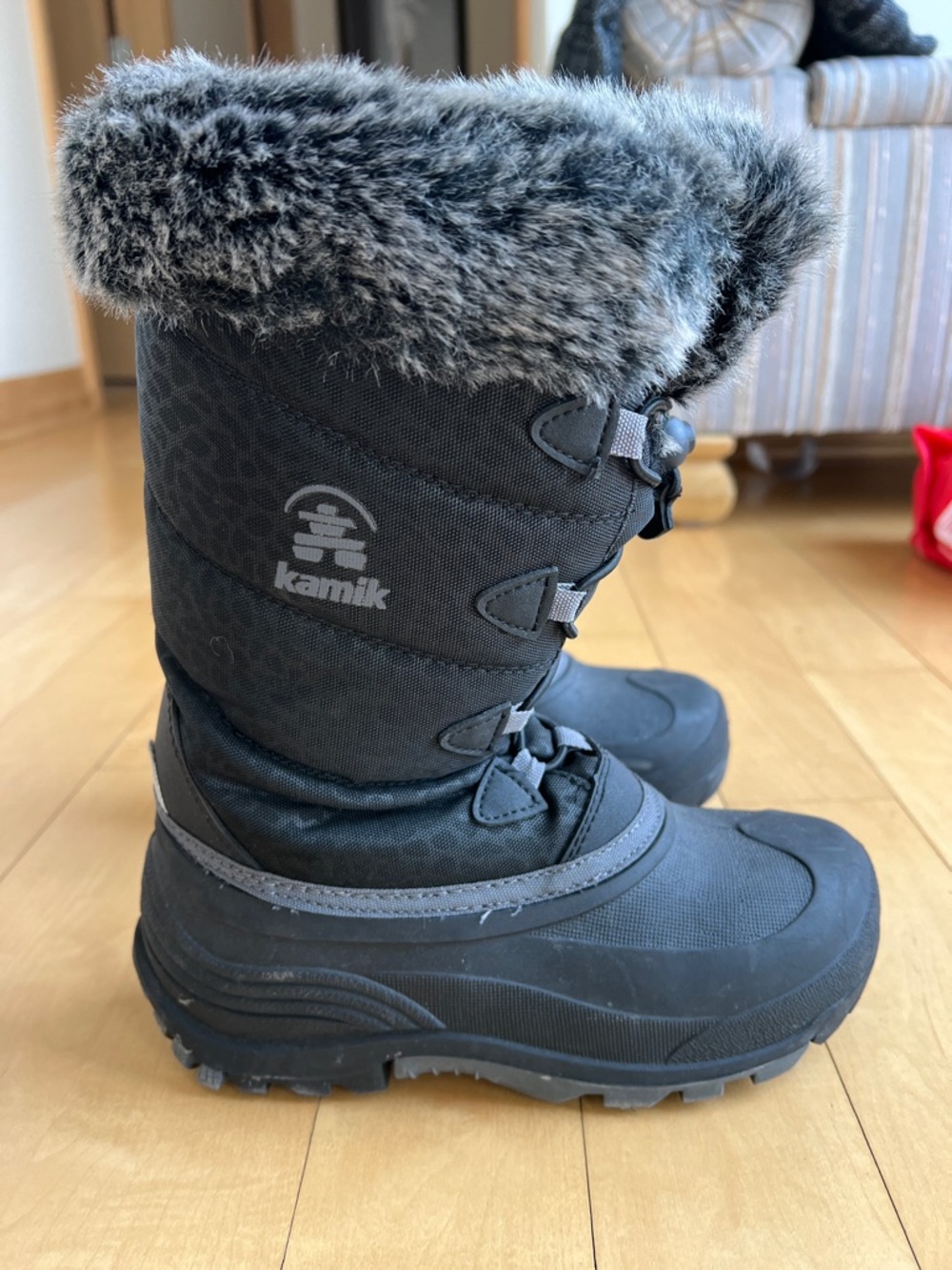 Kamik Girls Black Winter Boots with Gray Faux Fur Cuff